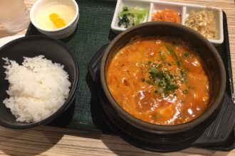 QUATTRO BAR M4（藤が丘）
