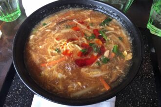 セントクリークゴルフクラブで酸辣湯麺（スーラータンメン）を食べました