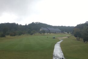 初めてのつくでゴルフクラブで豪雨ラウンド
