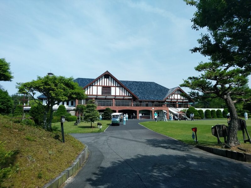 南山カントリークラブ