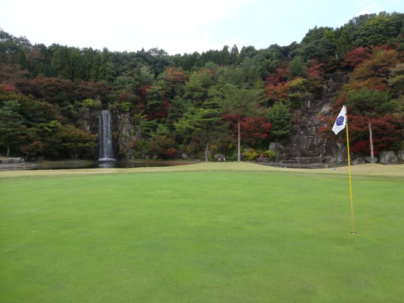 涼仙ゴルフ倶楽部