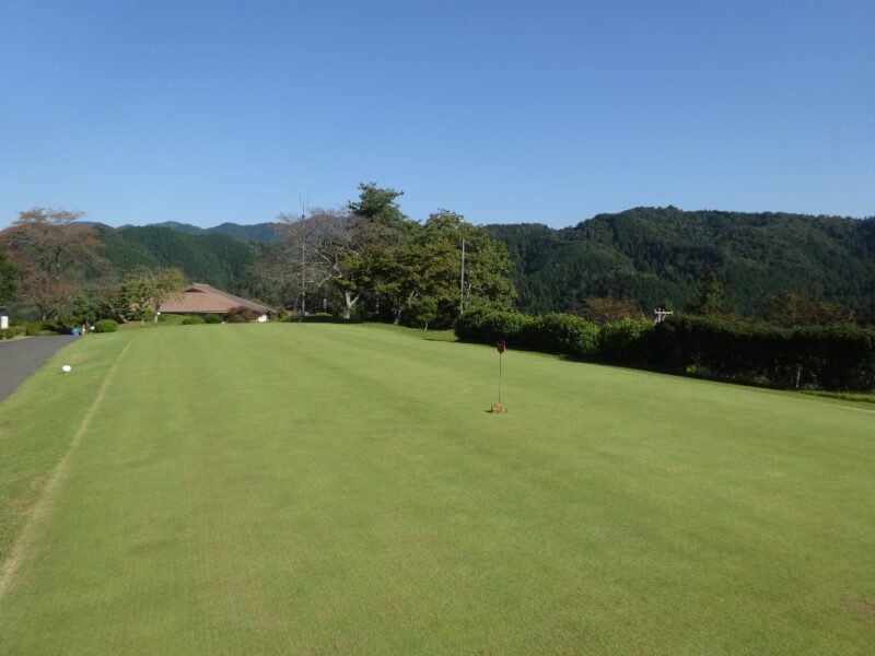 岐阜本巣カントリークラブ